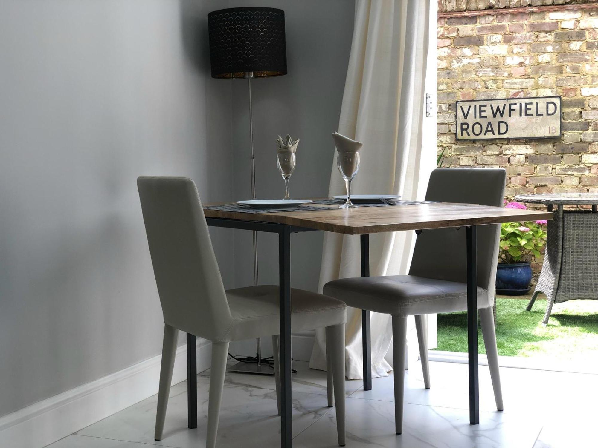 London-apartment-sleeps2-privateentrance Апартаменты *